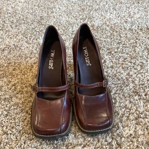 Vintage mahogany Two Lips size 6.5 heeled maryjane